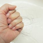 女性のための薄毛対策におすすめのシャンプー！選び方や抜け毛の原因や改善方法を徹底解説